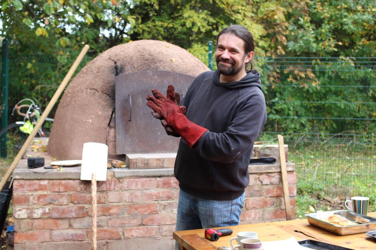 Apple Day 2016 - Pizza Oven Volunteer