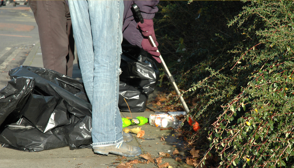 litter pick 01